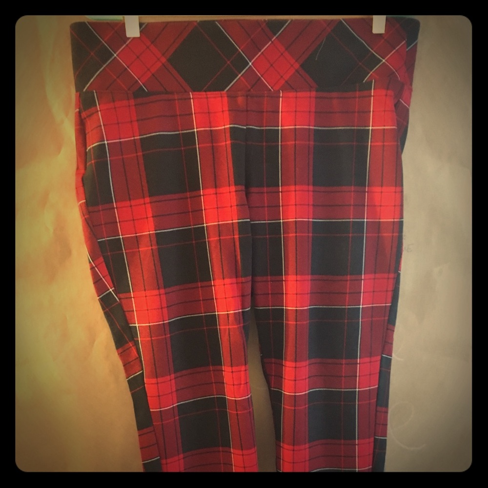 Fitted cropped pants
